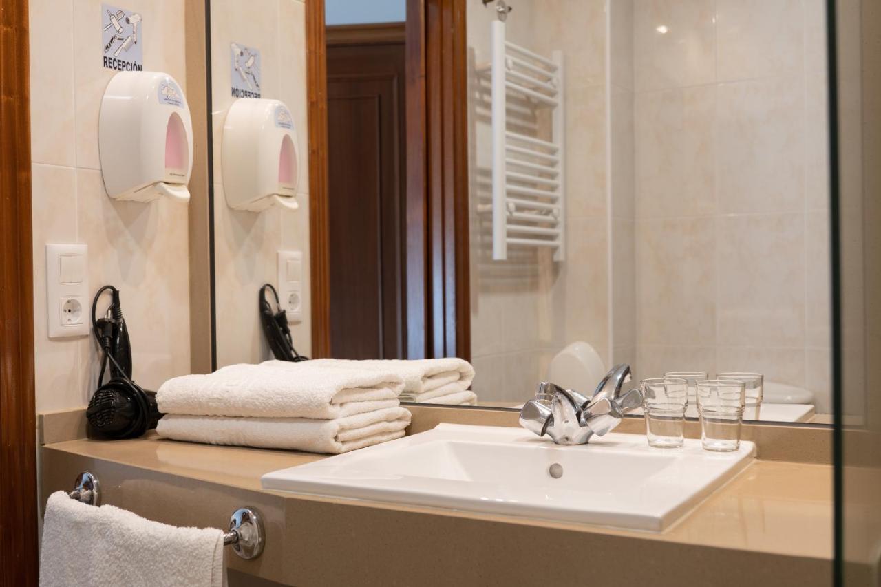 Hotel Carlos 96 เมลิเด ภายนอก รูปภาพ